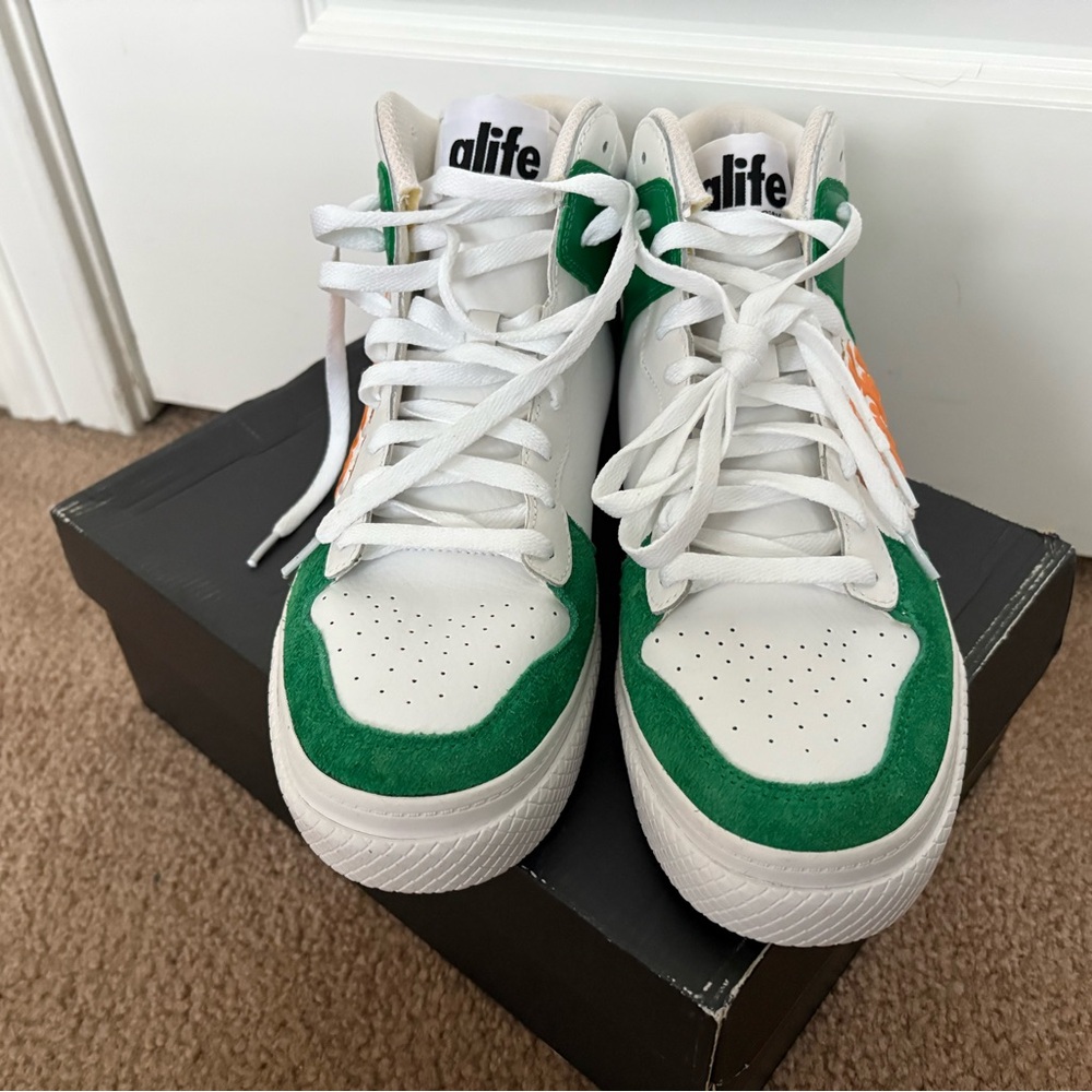 Alife - Everybody Hi “NY!”, Size 9 men.  Brand new